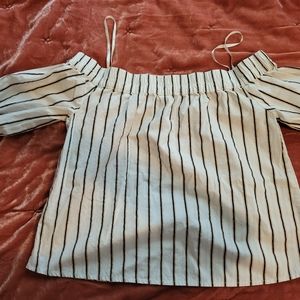 E M blouse off shoulder flared sleeves